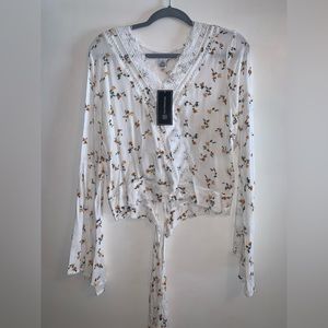 White floral Polly and Esther long sleeve blouse top